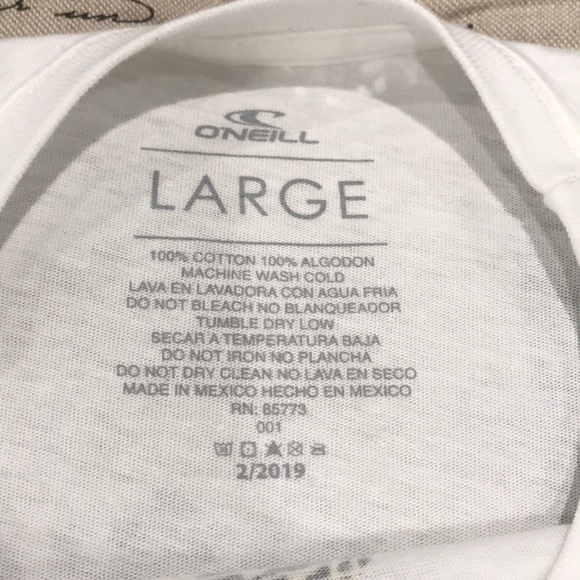 🎁 O'NEILL BOYS BOTTOMS UP TEE - Picture 4 of 5